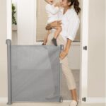Momcozy M21SSAM08 Retractable Safety Gate 140 cm Grey